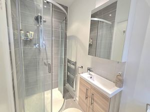 Photo 27- click for photo gallery